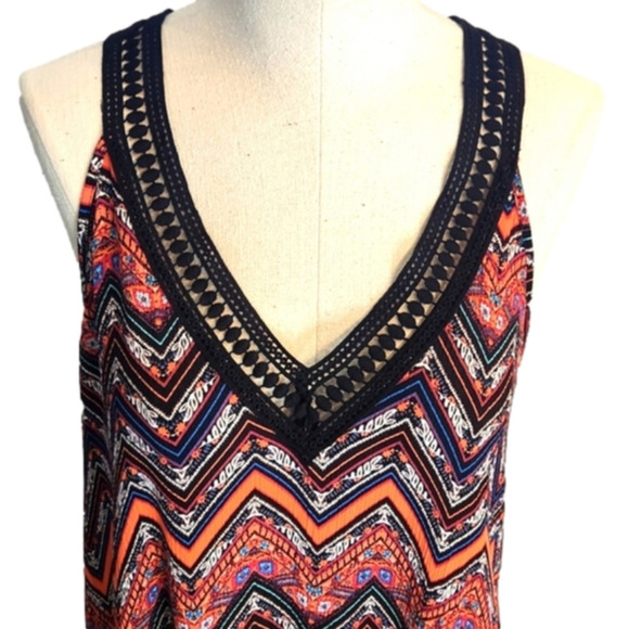 JUNIORS Ambiance Tribal macrame neck line tank top size Medium - Picture 2 of 11